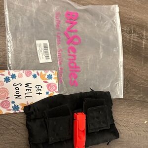 Port pillow for seatbelt for cancer or heart patients